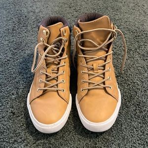 Soda high top tennis shoe